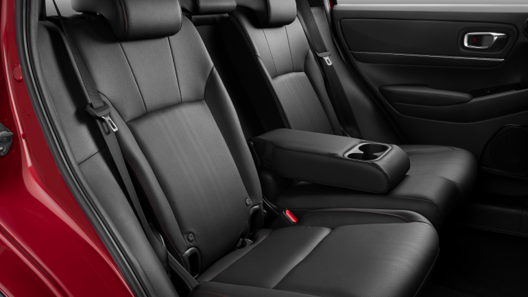 Honda HR-V RS - Array - Bệ tỳ tay hàng ghế sau thoải mái